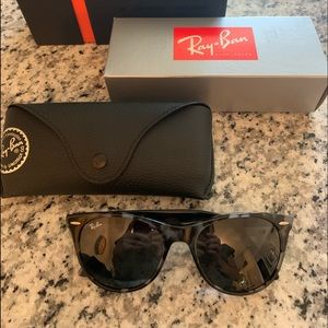 Wayfarer II Grey Tortoise/black Sunglasses